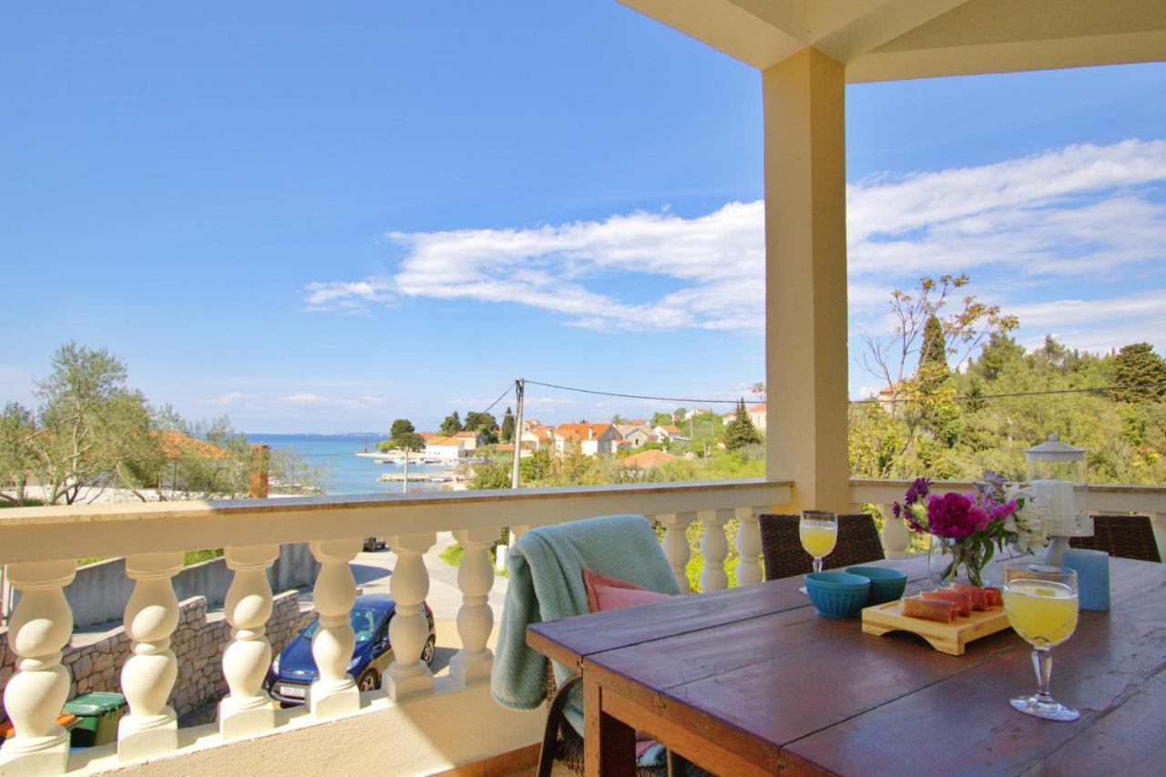 Sunshine Place By The Beach Lukoran Exterior photo