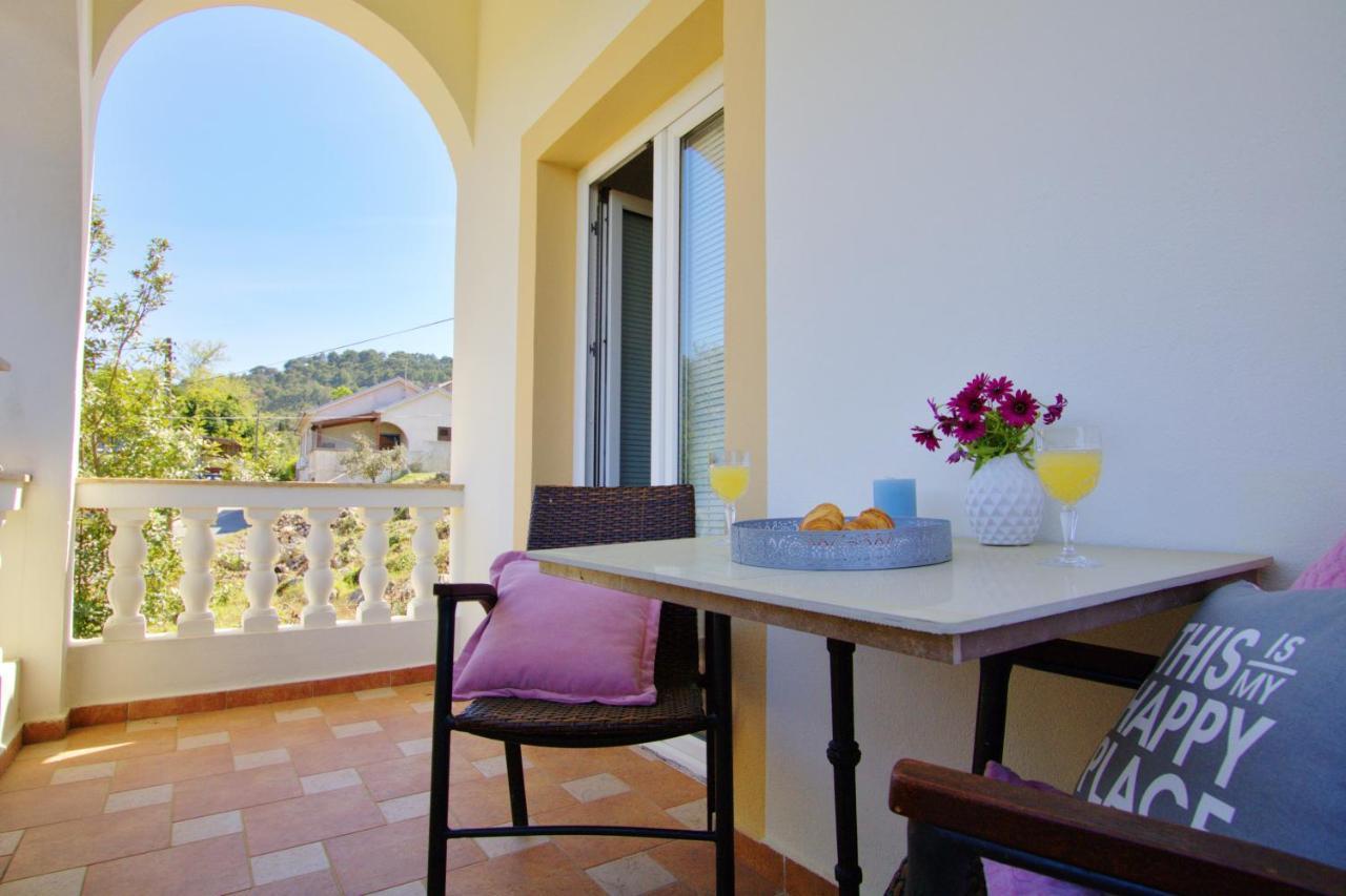 Sunshine Place By The Beach Lukoran Room photo